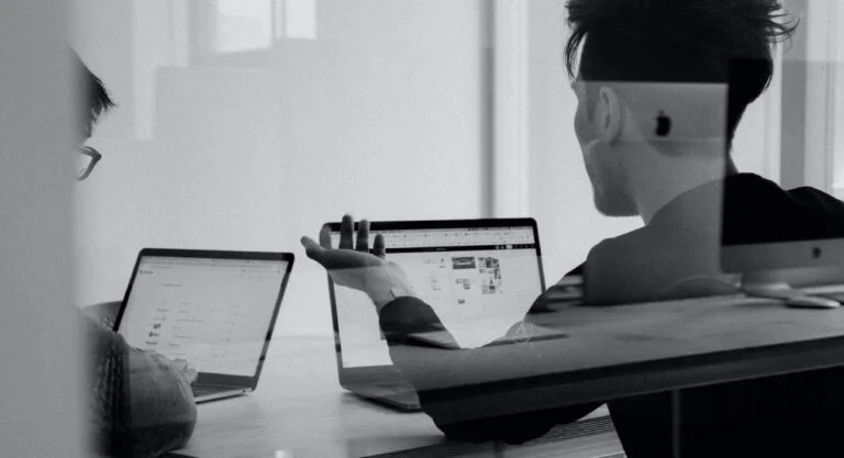 Web design trends 2025 – modern UI/UX interface example